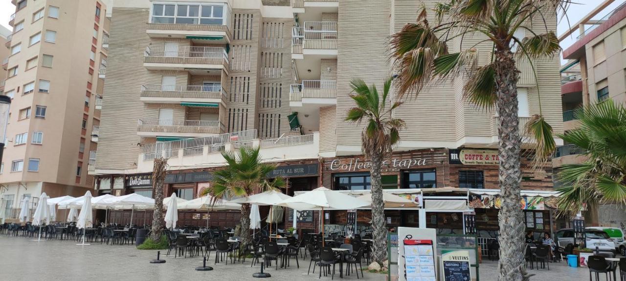 Cozy Studio Apartment Near The Beach Torrevieja Exterior foto