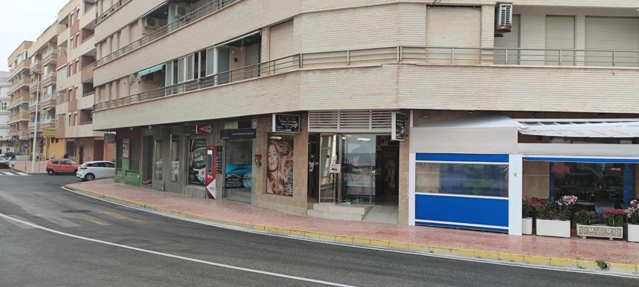 Cozy Studio Apartment Near The Beach Torrevieja Exterior foto
